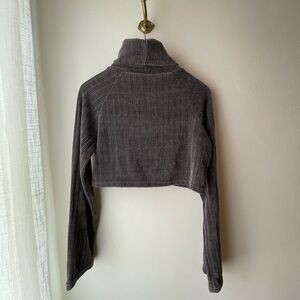 Beautiful Grey Cropped Slouchy Turtleneck Long Sleeve Knit Sweater